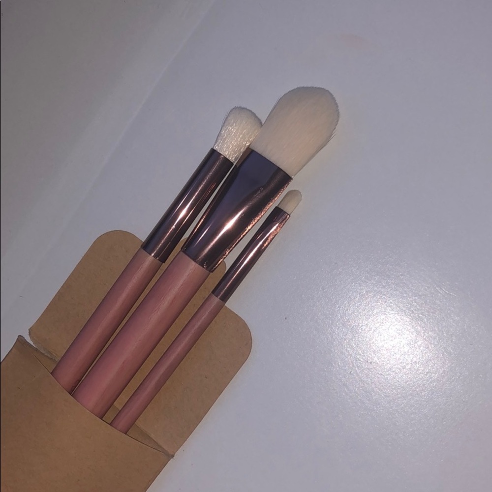Makeup brushes
